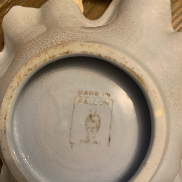 Vintage Falcon Powder Blue Leaf Dish Made in the 1940’s - Picture 5 of 9